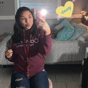 Meet your Posher, Kelly